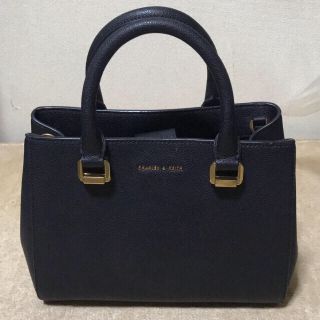 チャールズアンドキース(Charles and Keith)のチャールズアンドキース　ショルダー バッグ(ショルダーバッグ)