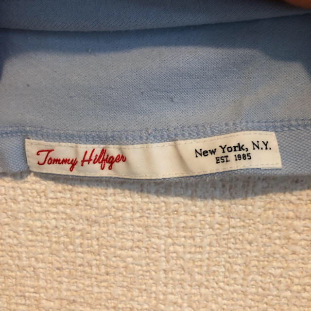 TOMMY HILFIGER(トミーヒルフィガー)のTOMMY HILFIGER ブルー ポロシャツ レディースのトップス(ポロシャツ)の商品写真