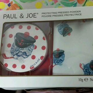 ポールアンドジョー(PAUL & JOE)のPAUL&JOE⭐限定猫プレストパウダー(フェイスパウダー)