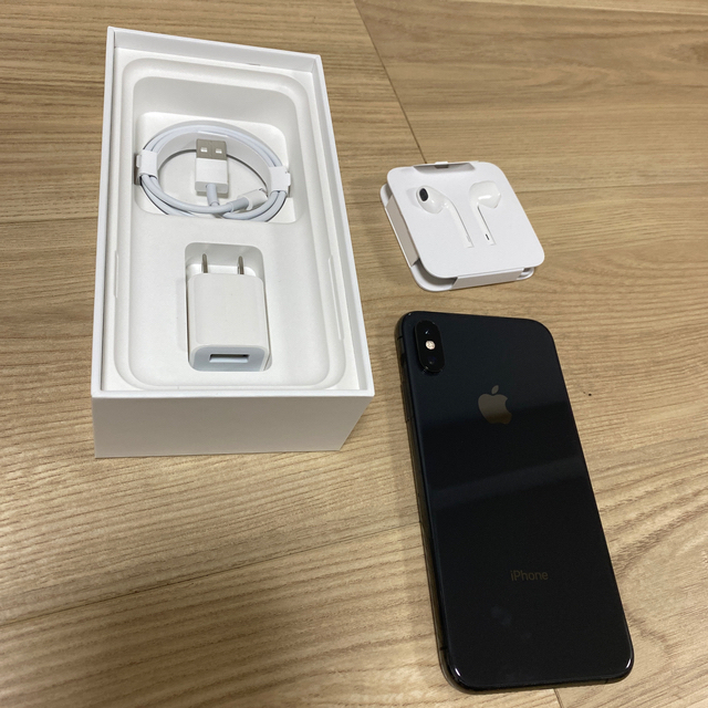 iPhone10Xs SIMフリー　64GBスマートフォン本体