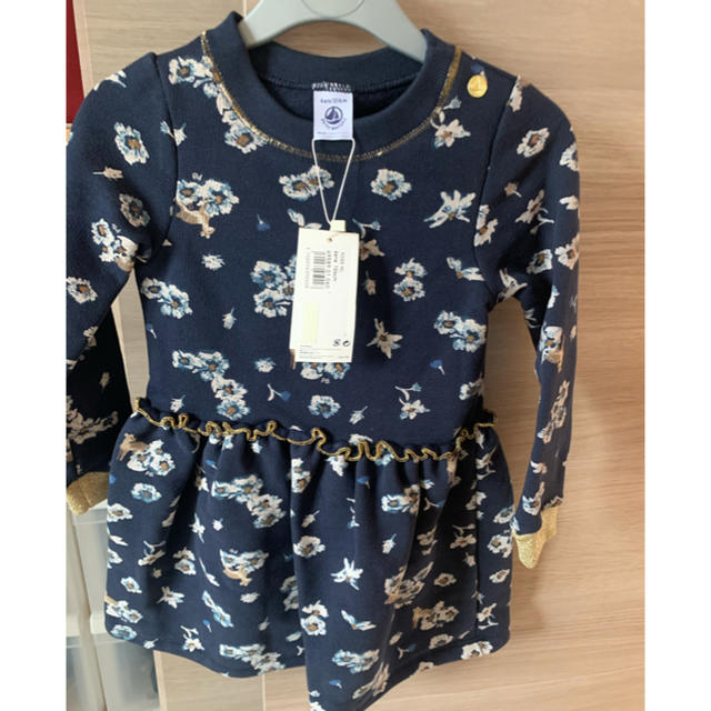 PETIT BATEAU(プチバトー)のかたつむり様専用☆ キッズ/ベビー/マタニティのキッズ服女の子用(90cm~)(ワンピース)の商品写真