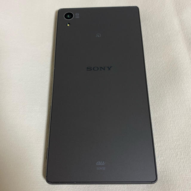 Xperia(エクスペリア)のsony xperia Z5   au SOV32  本体 スマホ/家電/カメラのスマートフォン/携帯電話(スマートフォン本体)の商品写真