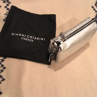 トゥモローランド(TOMORROWLAND)のGIANNI CHIARINI シルバーバッグ(ショルダーバッグ)