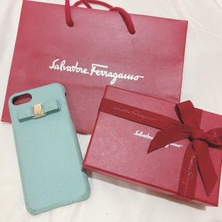 サルヴァトーレフェラガモ(Salvatore Ferragamo)の永遠の名品♡フェラガモiPhoneケース(iPhoneケース)