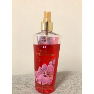 ヴィクトリアズシークレット(Victoria's Secret)のVictoria’s Secret TOTAL ATTRACTION(香水(女性用))