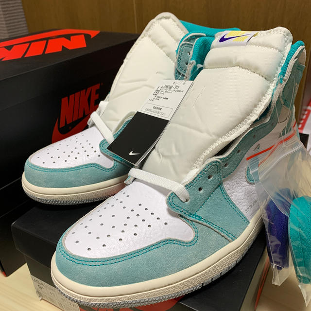 NIKE(ナイキ)の新品未使用 27.5cmAIR JORDAN 1 TURBO GREEN メンズの靴/シューズ(スニーカー)の商品写真