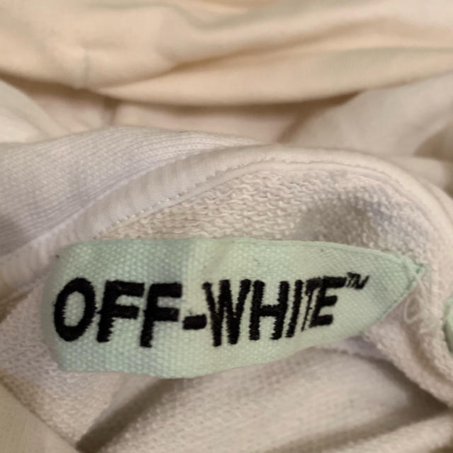 メンズ⊵ OFF-WHITE パーカー トップスの通販 by メルカリに移行しま ...
