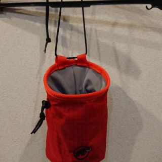 マムート(Mammut)のﾏﾑｰﾄ, ｸﾗｲﾐﾝｸﾞ, Basic Chalk bag, poppy,新品(登山用品)