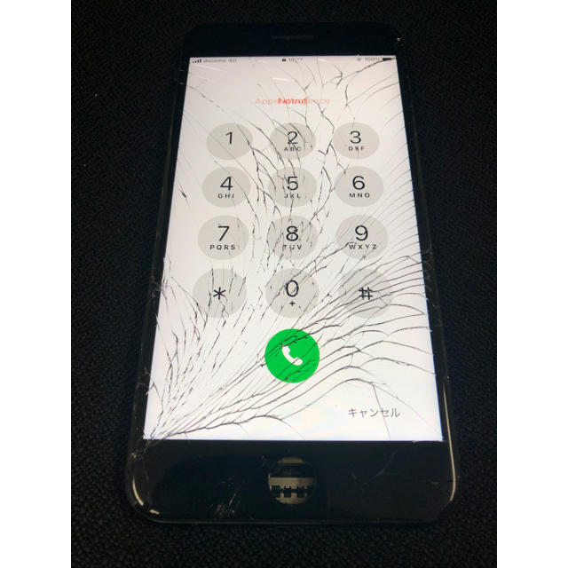 iPhone(アイフォーン)のiPhone7plus 割れパネル 純正 スマホ/家電/カメラのスマートフォン/携帯電話(その他)の商品写真
