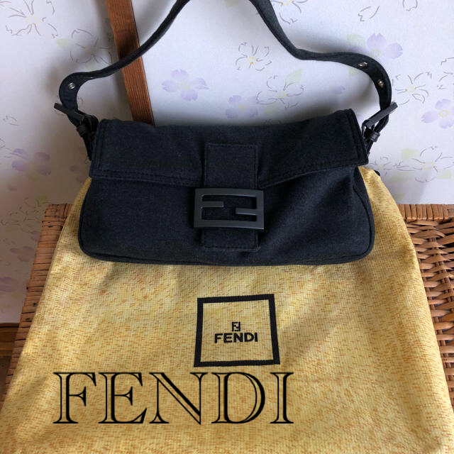 【美品】 FENDI FENDIバケットショルダーバック／秋冬モデル★レア物 - ショルダーバッグ