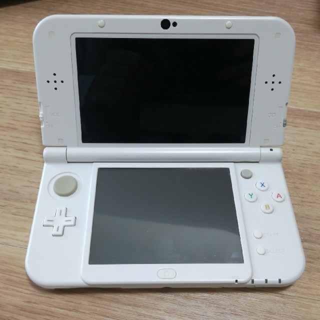 Nintendo 3DS LL、モンスターハンター4G、SDカード エンタメ/ホビーのゲームソフト/ゲーム機本体(携帯用ゲーム機本体)の商品写真