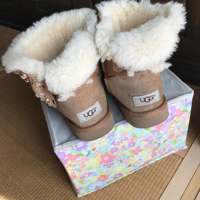 UGG(アグ)のUGG 23センチ レディースの靴/シューズ(ブーツ)の商品写真