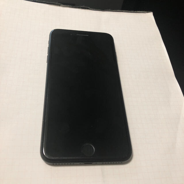 Apple(アップル)のiphone 7 plus 128GB black スマホ/家電/カメラのスマートフォン/携帯電話(スマートフォン本体)の商品写真