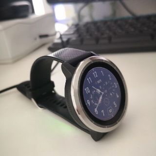 ガーミン(GARMIN)の【※初めてにもオススメ・美品】ガーミン　vivoactive3 ブラックシルバー(その他)