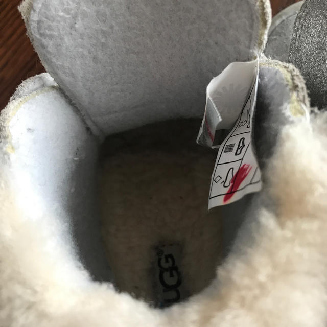 UGG(アグ)のUGG アグ　ベビー　シューズ　ブーツ キッズ/ベビー/マタニティのベビー靴/シューズ(~14cm)(その他)の商品写真