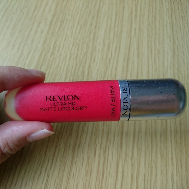 REVLON(レブロン)のREVLON【レブロンウルトラHDマットリップカラー】 コスメ/美容のベースメイク/化粧品(口紅)の商品写真