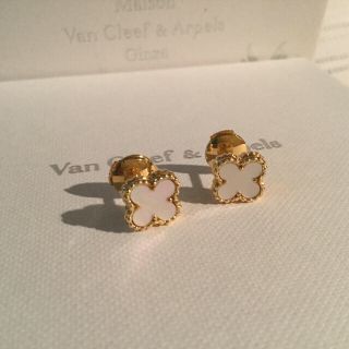 ヴァンクリーフアンドアーペル(Van Cleef & Arpels)のヴァンクリーフ&アーペル スウィートアルハンブラ (ピアス)