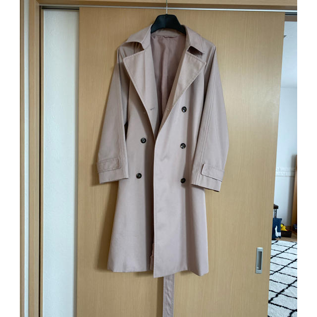 GU(ジーユー)のgu  トレンチコート　くすみピンク　S レディースのジャケット/アウター(トレンチコート)の商品写真