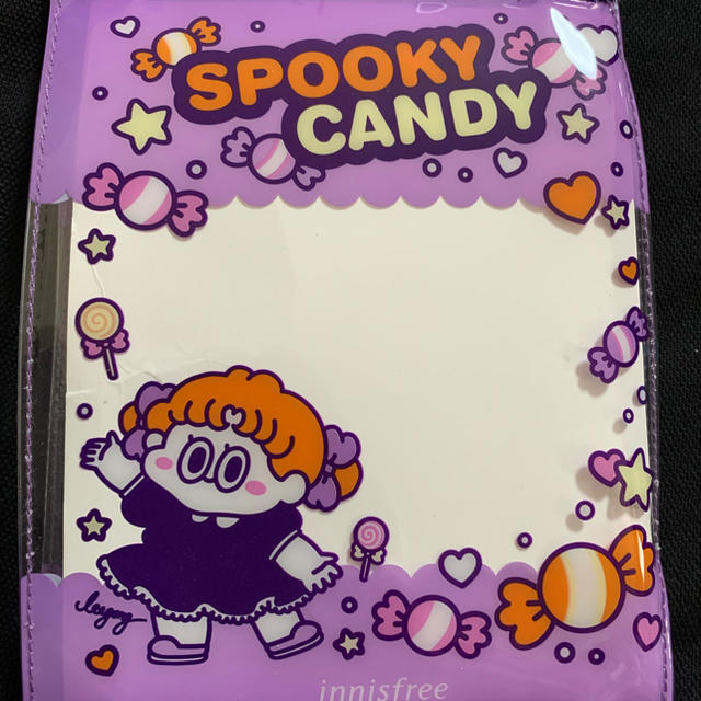 Innisfree(イニスフリー)のInnisfree  SPOOKY CANDY ビニールポーチ レディースのファッション小物(ポーチ)の商品写真