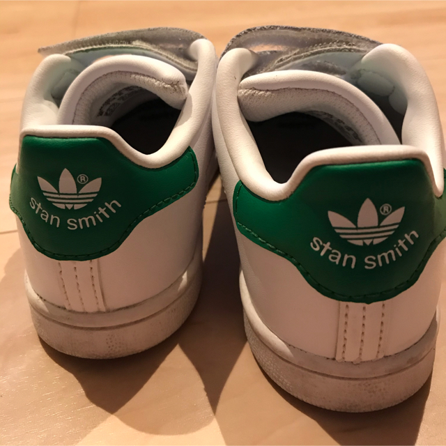 adidas(アディダス)のadidas STAN SMITH 14.5㌢ キッズ/ベビー/マタニティのキッズ靴/シューズ(15cm~)(スニーカー)の商品写真