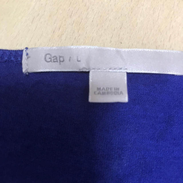 GAP(ギャップ)のGap ブルーシャツ レディースのトップス(Tシャツ(半袖/袖なし))の商品写真