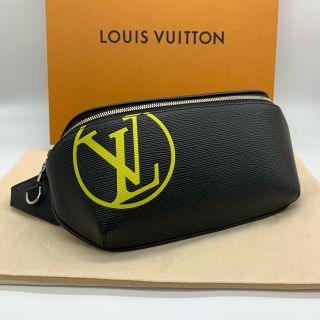 ルイヴィトン(LOUIS VUITTON)の新品 完売品 ルイヴィトン バムバッグ サークルロゴ 黒 M55131(ボディーバッグ)