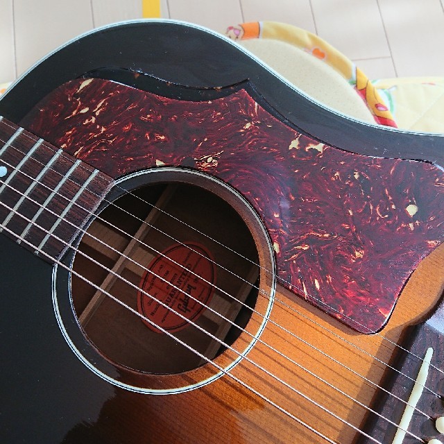 Gibson(ギブソン)の♪Gibson J-45純正ピックガード♪ 楽器のギター(アコースティックギター)の商品写真