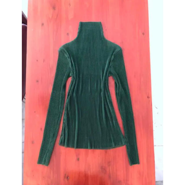 PLEATS PLEASE ISSEY MIYAKE(プリーツプリーズイッセイミヤケ)のpleats shirt     : green レディースのトップス(ニット/セーター)の商品写真