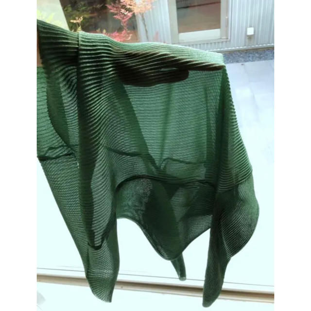 PLEATS PLEASE ISSEY MIYAKE(プリーツプリーズイッセイミヤケ)のpleats shirt     : green レディースのトップス(ニット/セーター)の商品写真