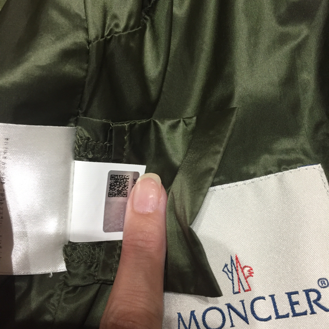 MONCLER(モンクレール)のA⭐️さま専用モンクレールナイロンブルゾン レディースのジャケット/アウター(ブルゾン)の商品写真