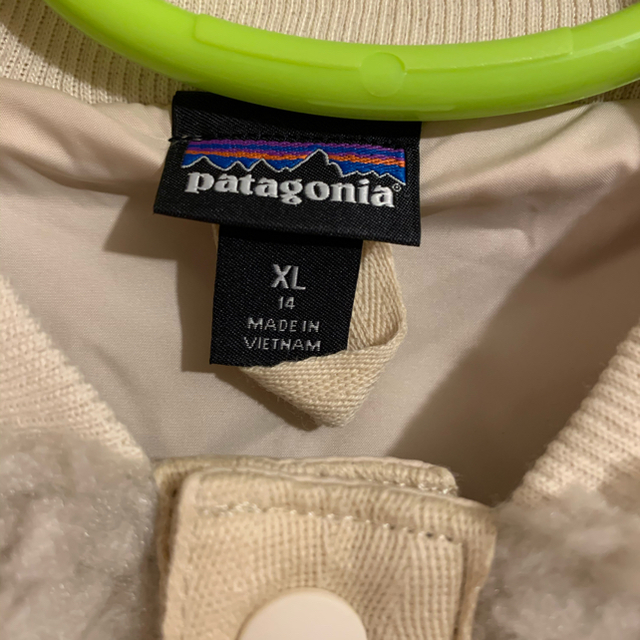 patagonia(パタゴニア)のパタゴニア　ボアジャケットXLサイズ レディースのジャケット/アウター(ブルゾン)の商品写真