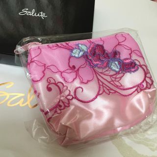 ワコール(Wacoal)のサルート ♡非売品ティッシュケースポーチ♡(ポーチ)