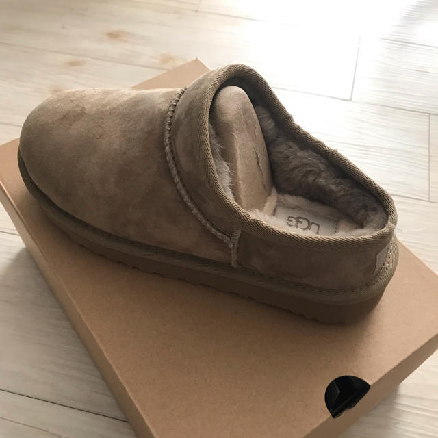 完売！UGG ムートンスリッパ ベージュ サイズ7 2