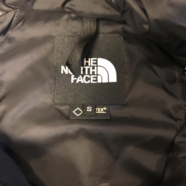 THE NORTH FACE(ザノースフェイス)のマウンテンライトジャケット S  ブラック K 黒 ノースフェイス メンズのジャケット/アウター(マウンテンパーカー)の商品写真