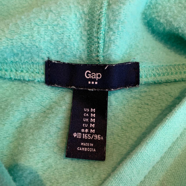 GAP(ギャップ)のGAP レディースパーカー　Mサイズ レディースのトップス(パーカー)の商品写真