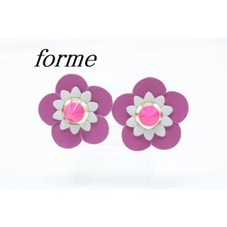 【S96】forme フォルメ レザー フラワー 花 ボリューム ピアス(ピアス)