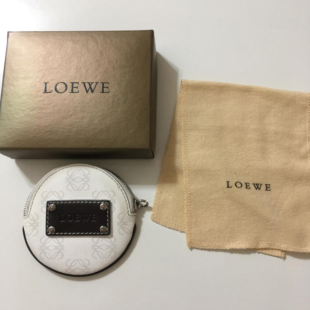 LOEWE(ロエベ)のコインケース　小銭入れ レディースのファッション小物(コインケース)の商品写真