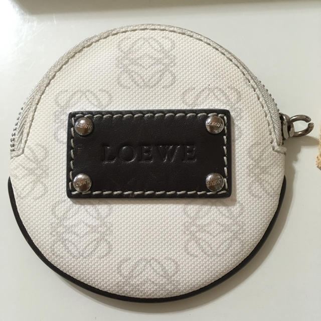 LOEWE(ロエベ)のコインケース　小銭入れ レディースのファッション小物(コインケース)の商品写真