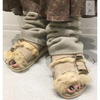 アパルトモンドゥーズィエムクラス(L'Appartement DEUXIEME CLASSE)のCAMINANDO/カミナンドFUR SANDAL  (サンダル)