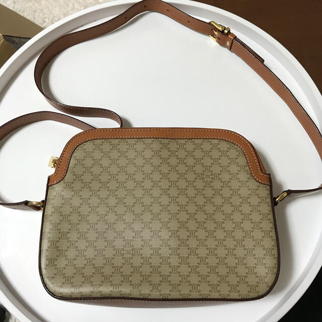 celine(セリーヌ)のCELINE ショルダーバッグ レディースのバッグ(ショルダーバッグ)の商品写真