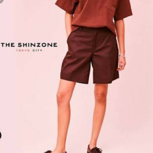 Shinzone(シンゾーン)の値下げ shinzone スケーターパンツ ショート 36 レディースのパンツ(カジュアルパンツ)の商品写真