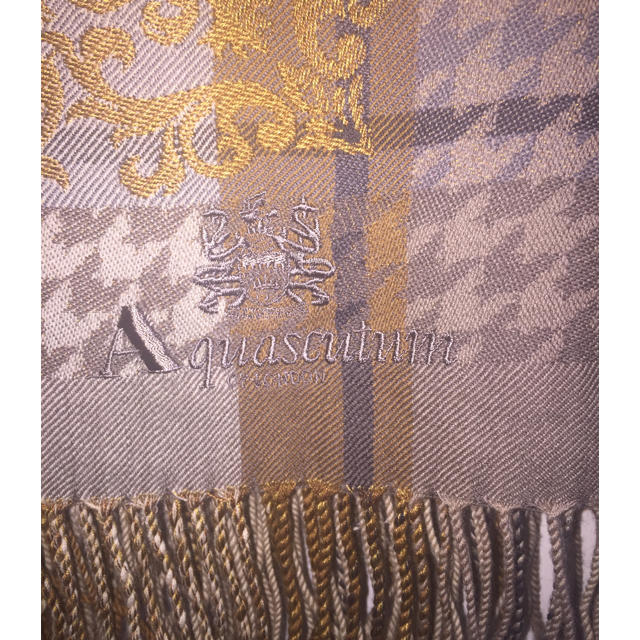 AQUA SCUTUM(アクアスキュータム)のチビチロさま専用  アクアスキュータム 大判ストール レディースのファッション小物(ストール/パシュミナ)の商品写真