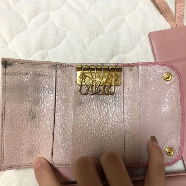 miumiu(ミュウミュウ)のMIU MIUキーケース レディースのファッション小物(キーケース)の商品写真