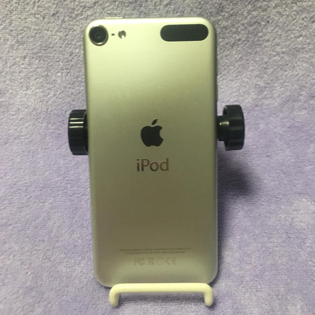 Apple(アップル)のiPod touch 第6世代7（16GB）送料無料  スマホ/家電/カメラのオーディオ機器(ポータブルプレーヤー)の商品写真