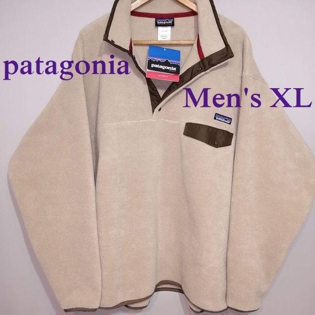 patagonia(パタゴニア)の新品 メンズXL パタゴニア シンチラ フリース スナップT ベージュ メンズのジャケット/アウター(ブルゾン)の商品写真