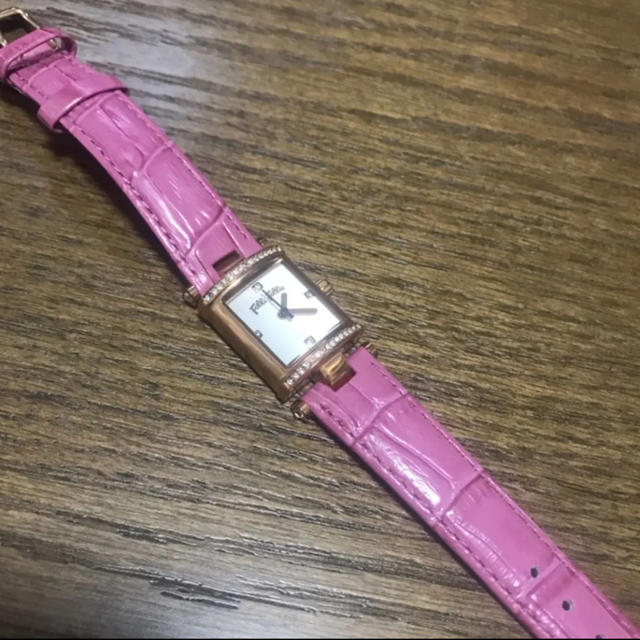 Folli Follie(フォリフォリ)の【未使用品】Folli Follie 腕時計 ピンク レディースのファッション小物(腕時計)の商品写真