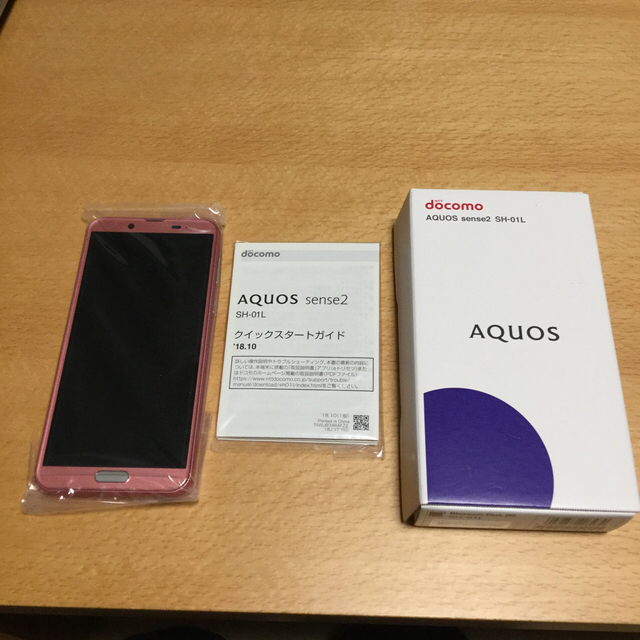 AQUOS(アクオス)のSH-01L スマホ/家電/カメラのスマートフォン/携帯電話(スマートフォン本体)の商品写真