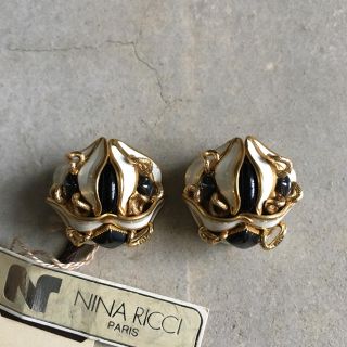 ニナリッチ(NINA RICCI)のNINA RICCI ニナリッチ イヤリング アンティーク レトロ 新品(イヤリング)