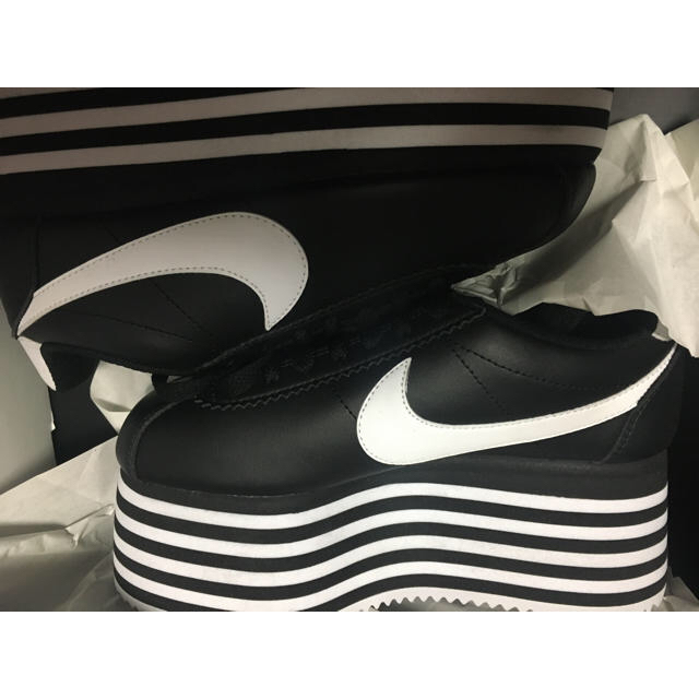 NIKE(ナイキ)のComme des garçons Nike Cortez women us 5 レディースの靴/シューズ(スニーカー)の商品写真