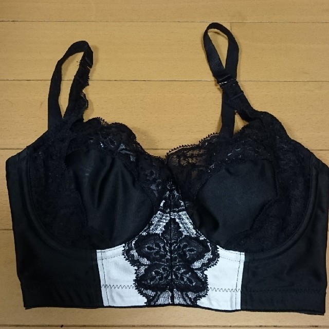 グラントイーワンズ LALA 補正下着 ブラジャーC70 HpaLOzdEO9 - www